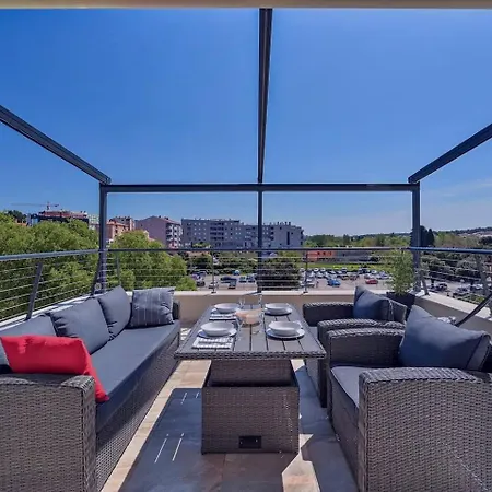 La Terrazza * * * *city Center Lux New Apt+parking * Pula