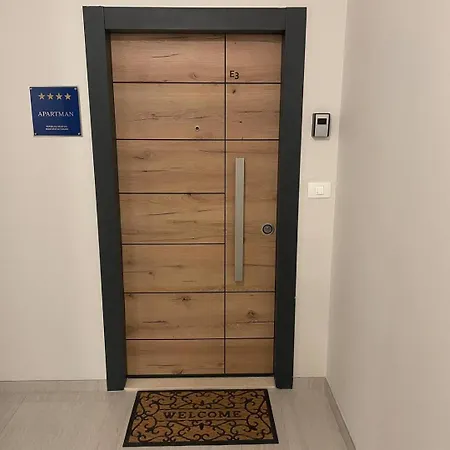 La Terrazza * * * *city Center Lux New Apt+parking *