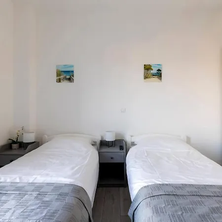 Apartment La Terrazza * * * *city Center Lux New Apt+parking *